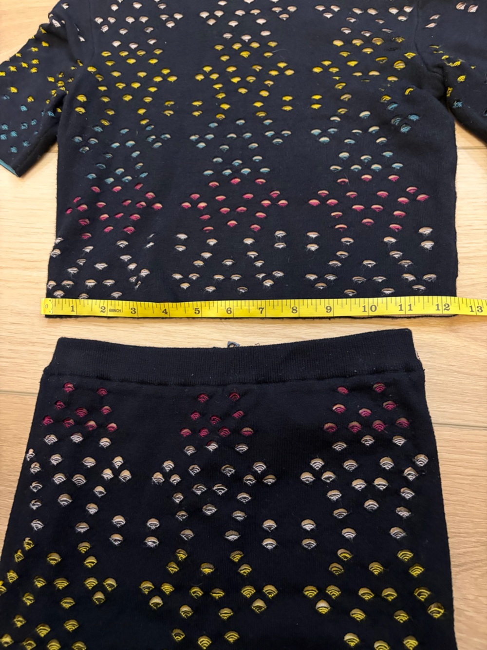 Alice and Olivia Multicolor Crop Top Pencil Skirt Set - Picture 8 of 16